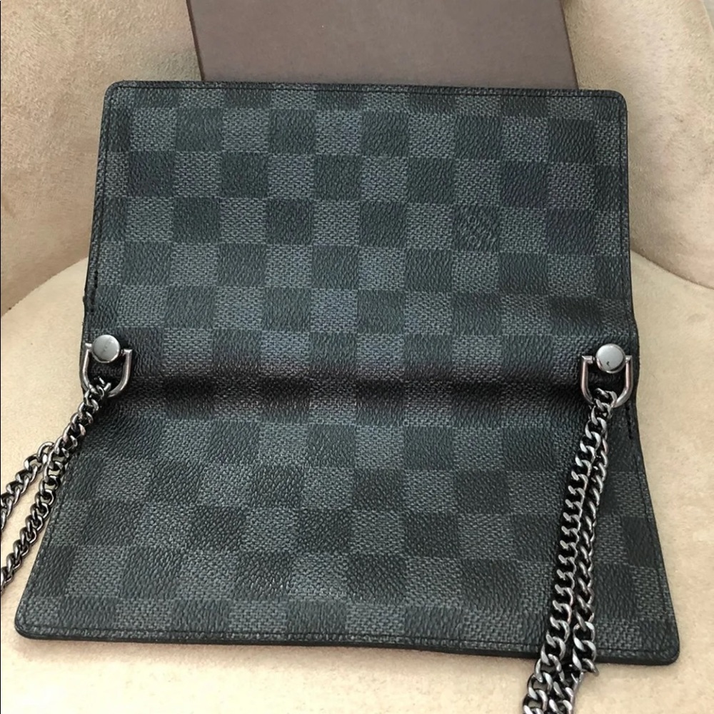 Authentic Louis Vuitton wallet - Picture 6 of 11